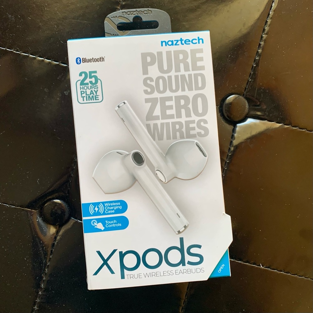 Wireless Bluetooth Earbuds. Brand New!
